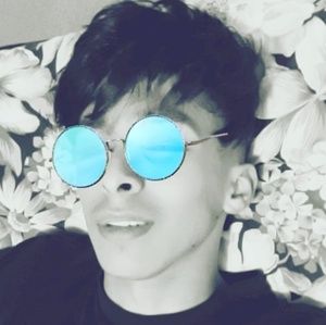 Meet your Posher, Diego